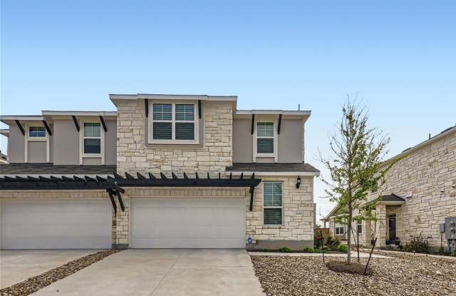 Spacious 4BR Condo in Leander photos photos
