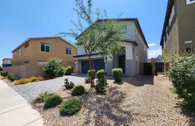 A Fairly New Home with 5 Bedrooms in a gated community Gallery 4