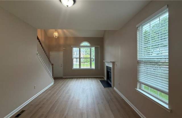 2288 Creekside Drive Gallery 3