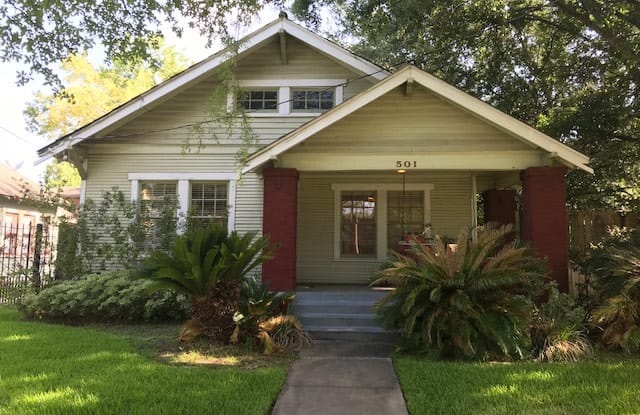 501 Byrne St - 501 Byrne Street, Houston, TX 77009