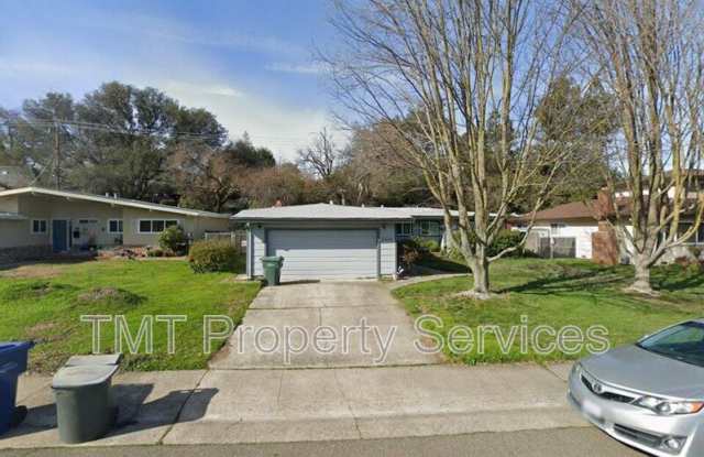 5525 Beauregard Way photos photos