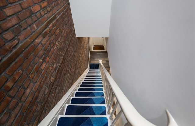 130 Van Dyke Street Gallery 4