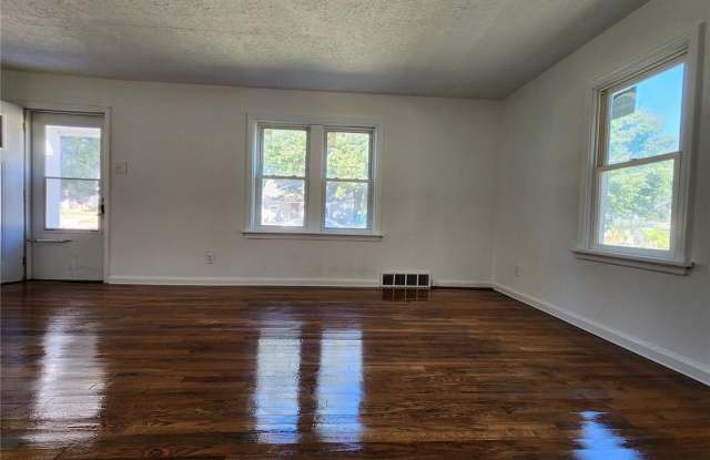 128 Deane Court Gallery 4