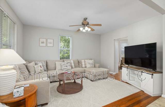 7221 South Street photos photos