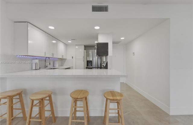 3702 NE 171st St photos photos