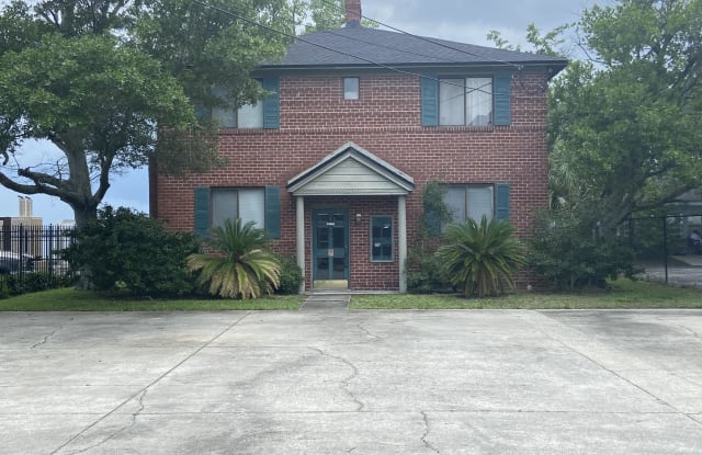 1436 LE BARON AVE - 1436 Lebaron Avenue, Jacksonville, FL 32207