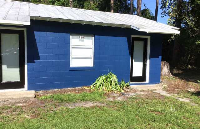 Affordable 1 Bed / 1 Bath Home – Available August 1st photos photos