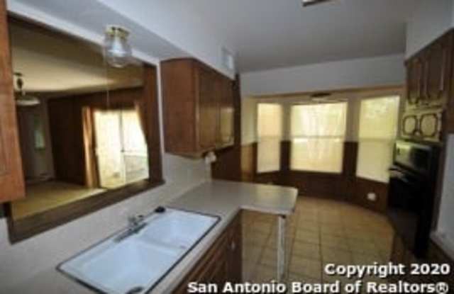 138 STARDREAM DR Gallery 4