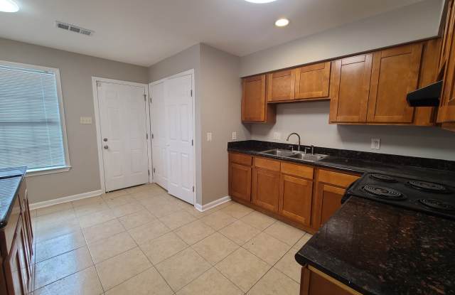 3820 Juno Drive Gallery 2