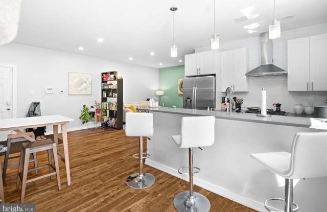 1227 N FRANKLIN Street unit: 1 photos photos 1227 N FRANKLIN Street unit: 1 photos photos