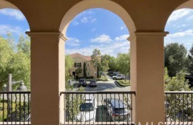 129 Kempton Gallery 2