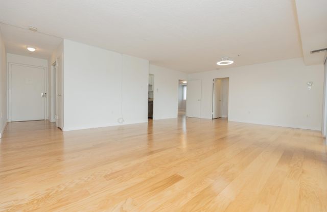1100 Erie Avenue Gallery 4