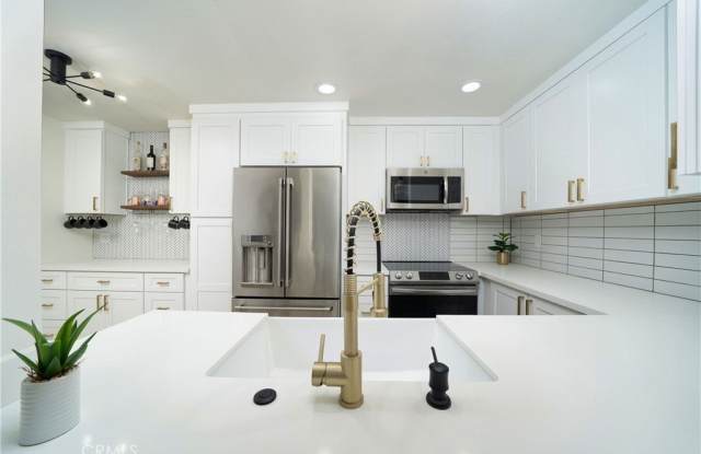 25671 Le Parc - 25671 Le Parc, Lake Forest, CA 92630