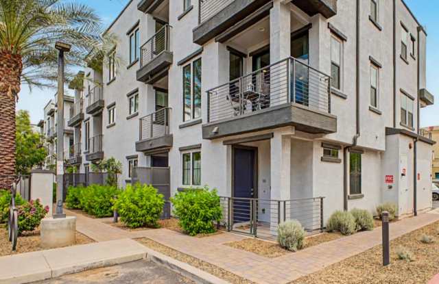 Beautiful Home located in the Heart of Tempe! Gallery 1