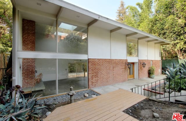 13947 VALLEY VISTA BLVD - 13947 Valley Vista Boulevard, Los Angeles, CA 91423