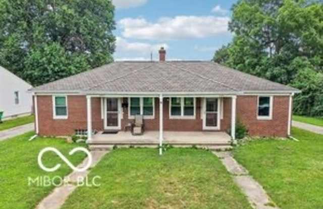 Charming 2BR Duplex in Indianapolis Gallery 3