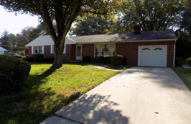 1413 CHEROKEE Lane photos photos