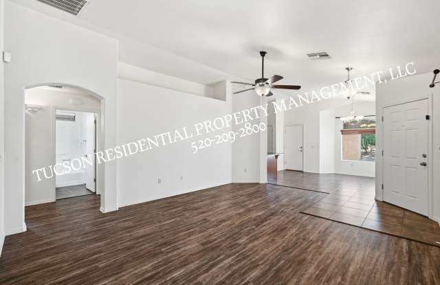 6313 E Garden Stone -97 Gallery 4
