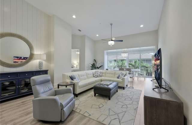 831 Sailaway Ln Gallery 2
