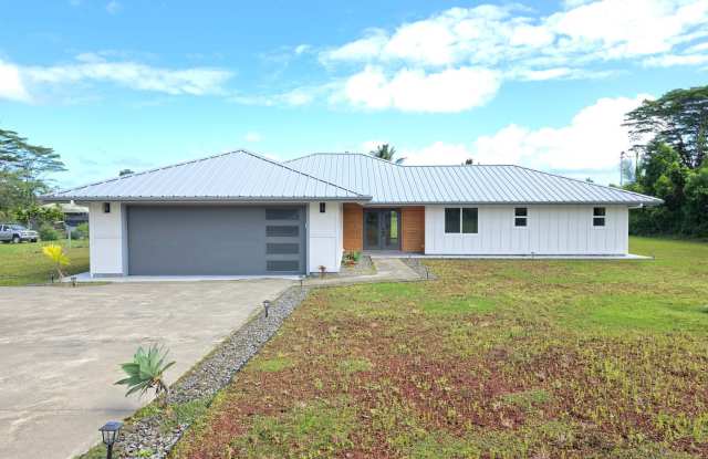 MODERN 4BR/3BA HOME WITH GARAGE ON 1 ACRE | HPP | $4,000/MONTH Gallery 1