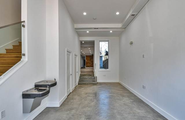 515 11TH Street SE Gallery 4