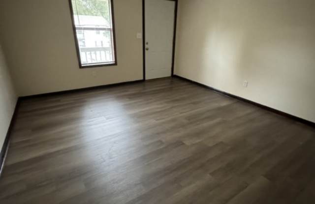 711 West Washington Avenue - 711-4 Gallery 1