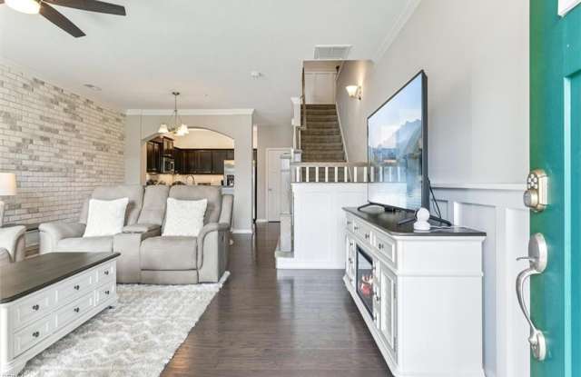 1109 Monarch Court photos photos