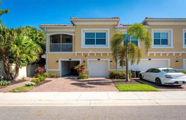 80 NAVIGATION CIRCLE photos photos