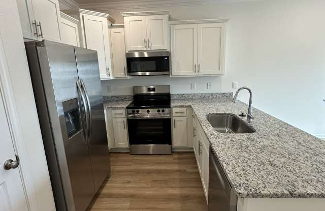 4442 Lost Bay Dr Gallery 3