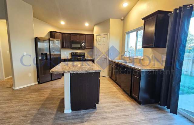 Fantastic Home In Nampa! $500 OFF FIRST MONTHS RENT! - 16297 Meander Creek Way, Caldwell, ID 83651