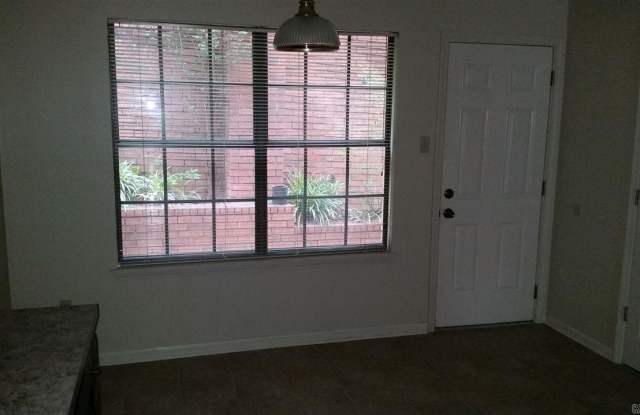 1811 Reservoir Road Gallery 2