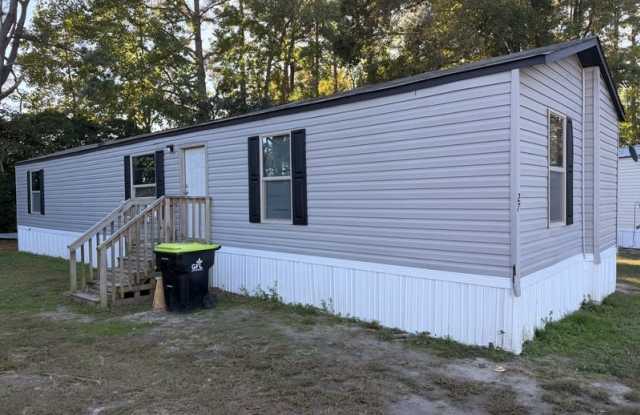 3525 E. Elizabethtown Rd. Gallery 1