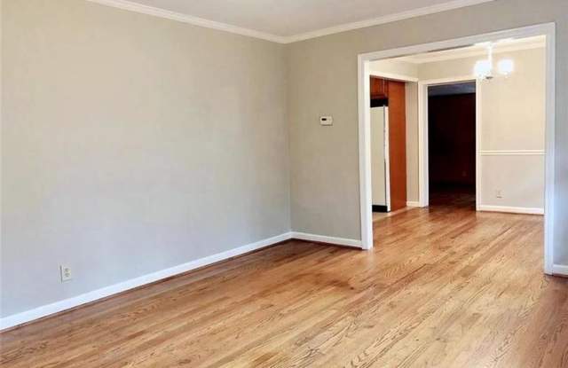 1022 Homewood Court Gallery 3