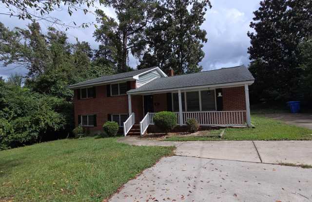 Renovated Kitchen, 3 BR / 3 BH home in Terry Sanford Area! photos photos Renovated Kitchen, 3 BR / 3 BH home in Terry Sanford Area! photos photos