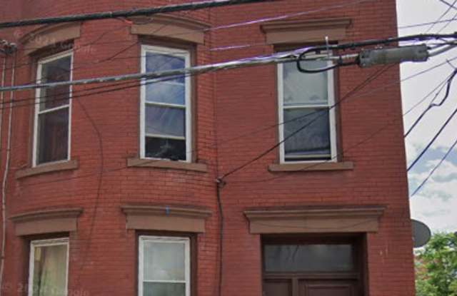 12 Hutton St photos photos