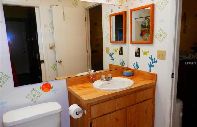 4017 SHORESIDE CIRCLE Gallery 4