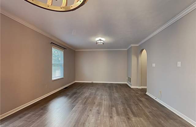 221 Whitetail Ridge Gallery 3