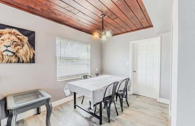 112 W 34th Street unit: 1 photos photos