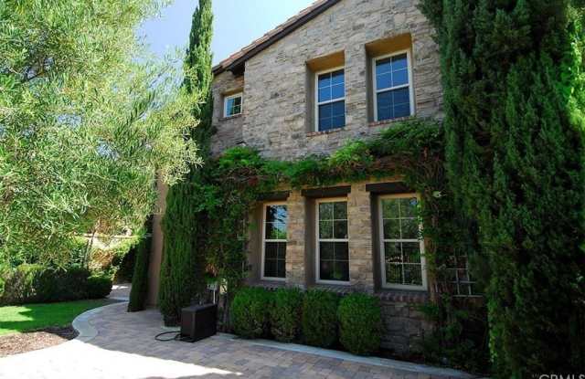 17 Tuscany Gallery 3