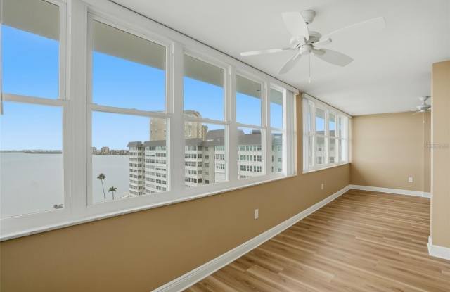 5108 BRITTANY Drive S Gallery 4