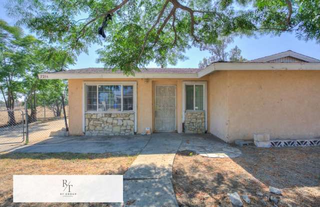 Spacious 4-Bedroom Home on Nearly 1 Acre – Fontana Unified School District photos photos