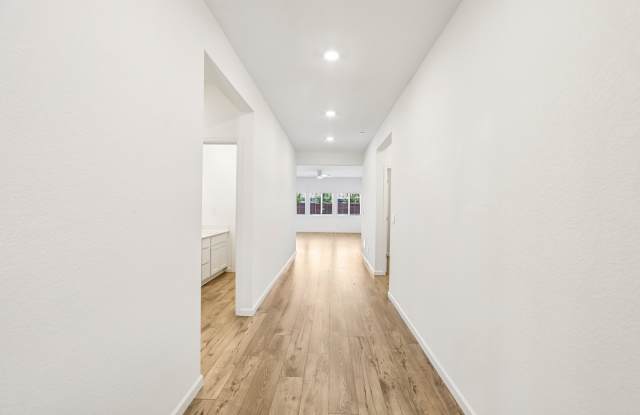 635 Honey Bee Road Gallery 2