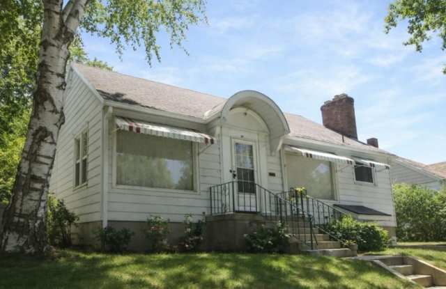 Charming 4 bd/ 2 bath home in Ogden! photos photos