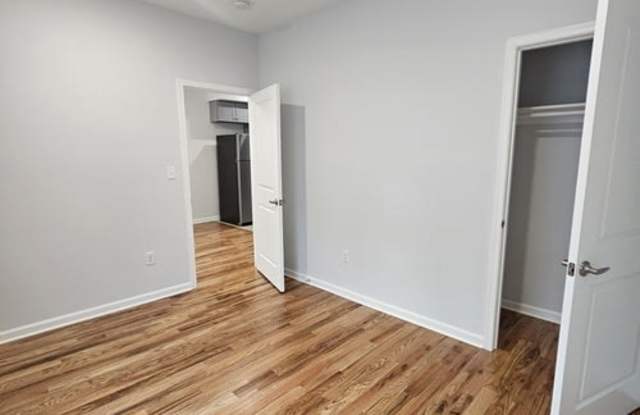 558-562 Court Street Gallery 4