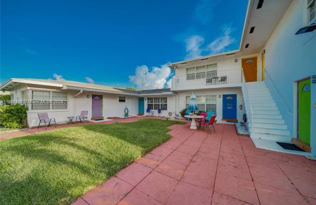 2855 NE 30th St - 2855 Northeast 30th Street, Fort Lauderdale, FL 33306