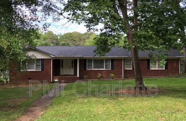 128 Woodlynn Dr - 128 Woodlynn Drive, Charlotte, NC 28214