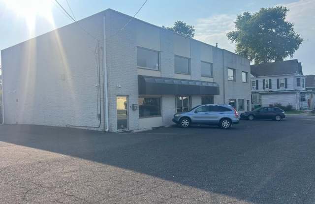 490 EASTON Road Gallery 2