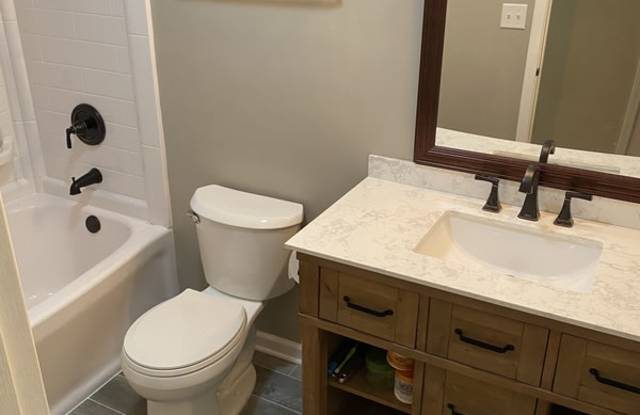 1290 Sandhurst Lane - 1 Gallery 3