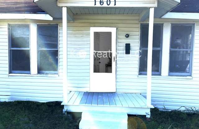 1601 Dallas - Alexandria photos photos