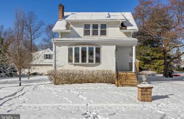 306 LINCOLN Avenue N photos photos